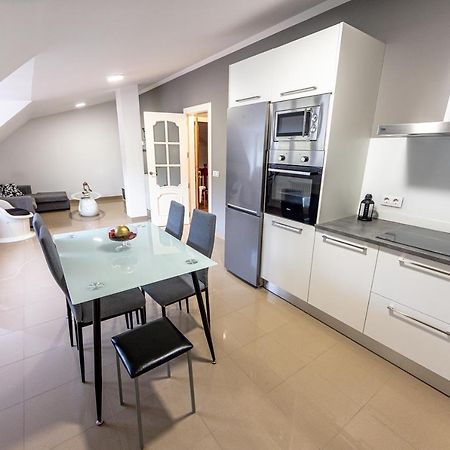 Apartamento Ponte Camarinas Luaran gambar