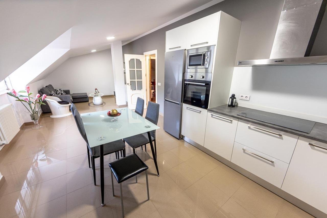 Apartamento Ponte Camarinas Luaran gambar